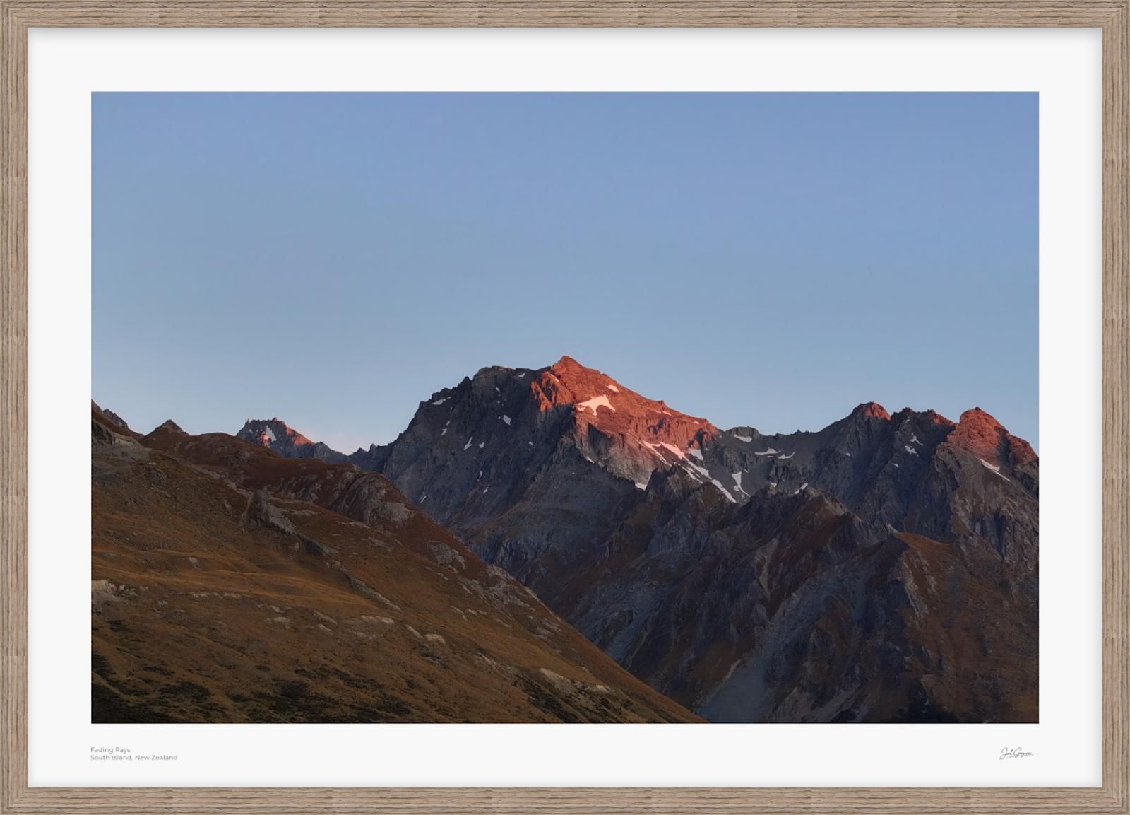 Fading Rays | New Zealand Scenic Series | Glenorchy, South Island